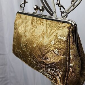 Vintage Gold Tone Floral Evening Bag With Silver Tone Kiss Lock Hardware